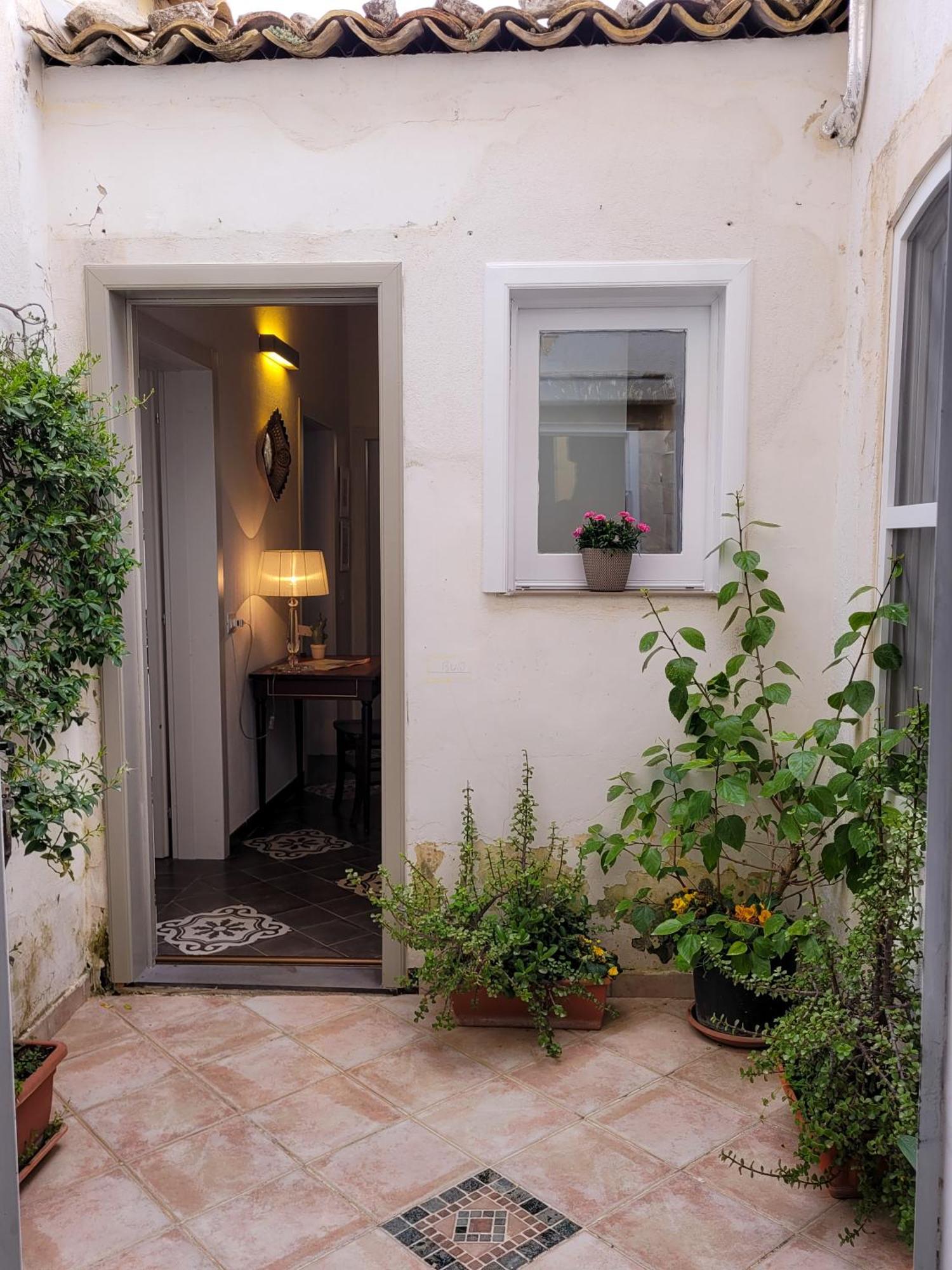 B&B Loft Famiglia Arezzo Ragusa Exterior photo